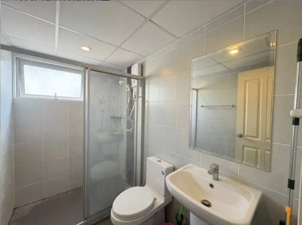 For sale or rent: Supalai Veranda Rattanathibet. Nice unit, great location, and complete amenities. Don't miss out!