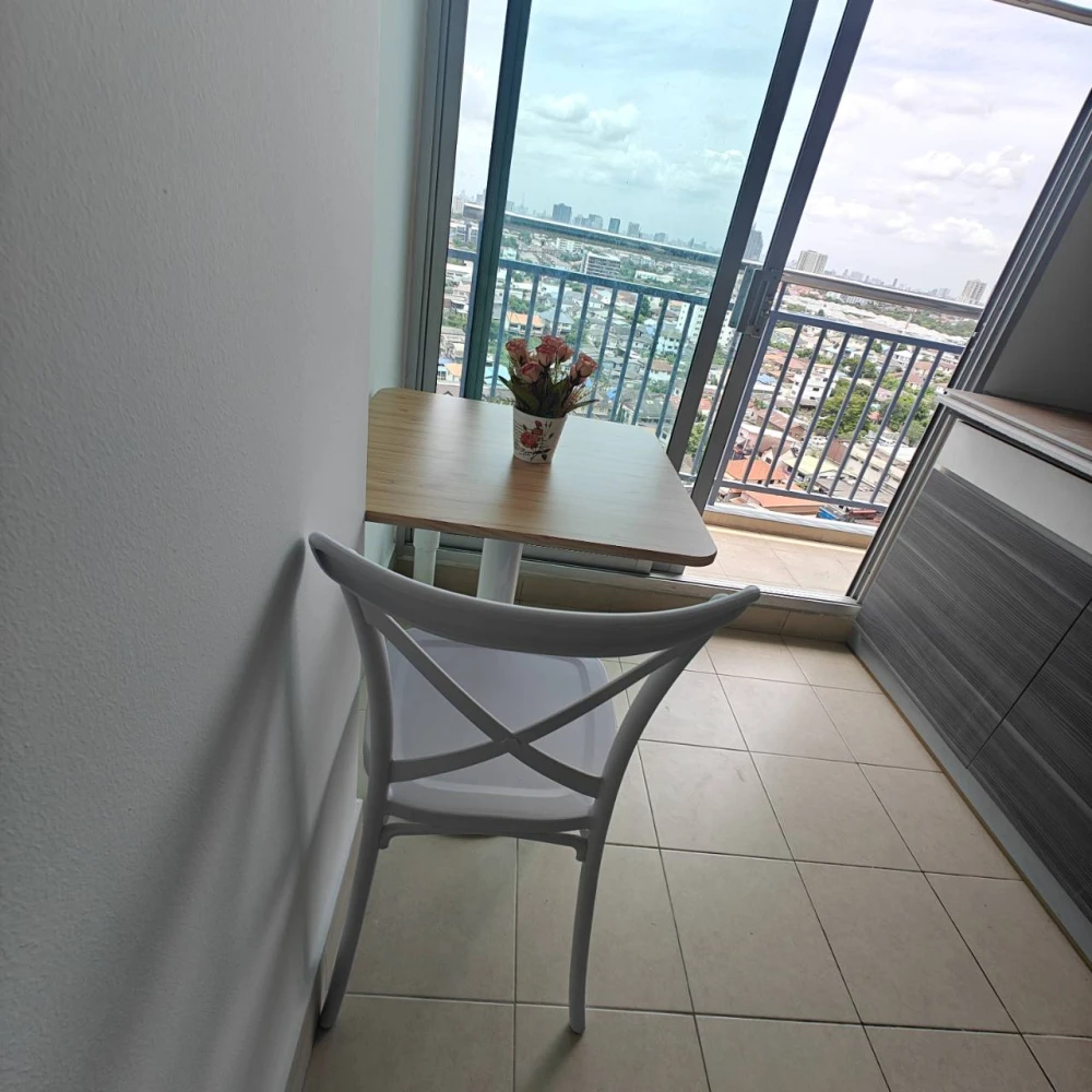 Supalai Vista for sale, Tiwanon Intersection, fully decorated room. Whether you want to buy it as an investment or rent it out, it's worth it. Hurry a