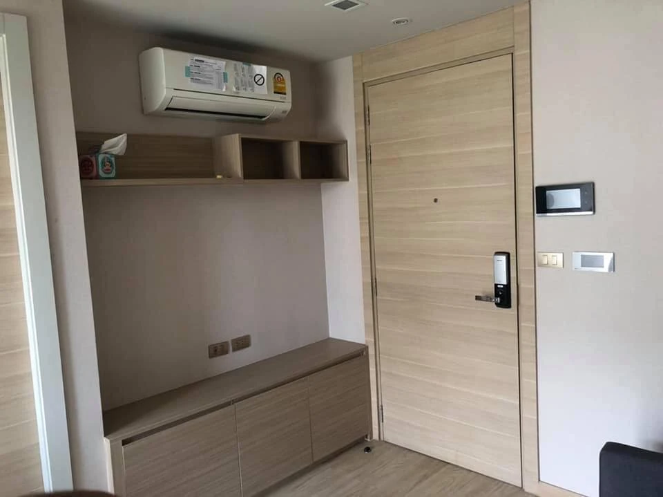 For sale or rent: T-one Phahon Yothin 32, swimming pool side, fully furnished, don't miss out!
