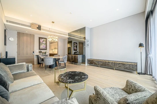 For sale or rent: Tela Thonglor, very spacious room, fully furnished, stylish and beautiful. Don't miss it!
