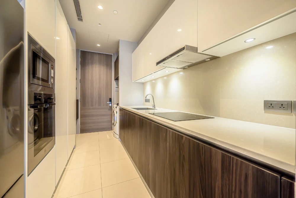 For sale or rent: Tela Thonglor, very spacious room, fully furnished, stylish and beautiful. Don't miss it!