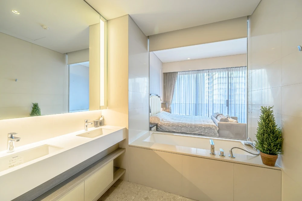 For sale or rent: Tela Thonglor, very spacious room, fully furnished, stylish and beautiful. Don't miss it!