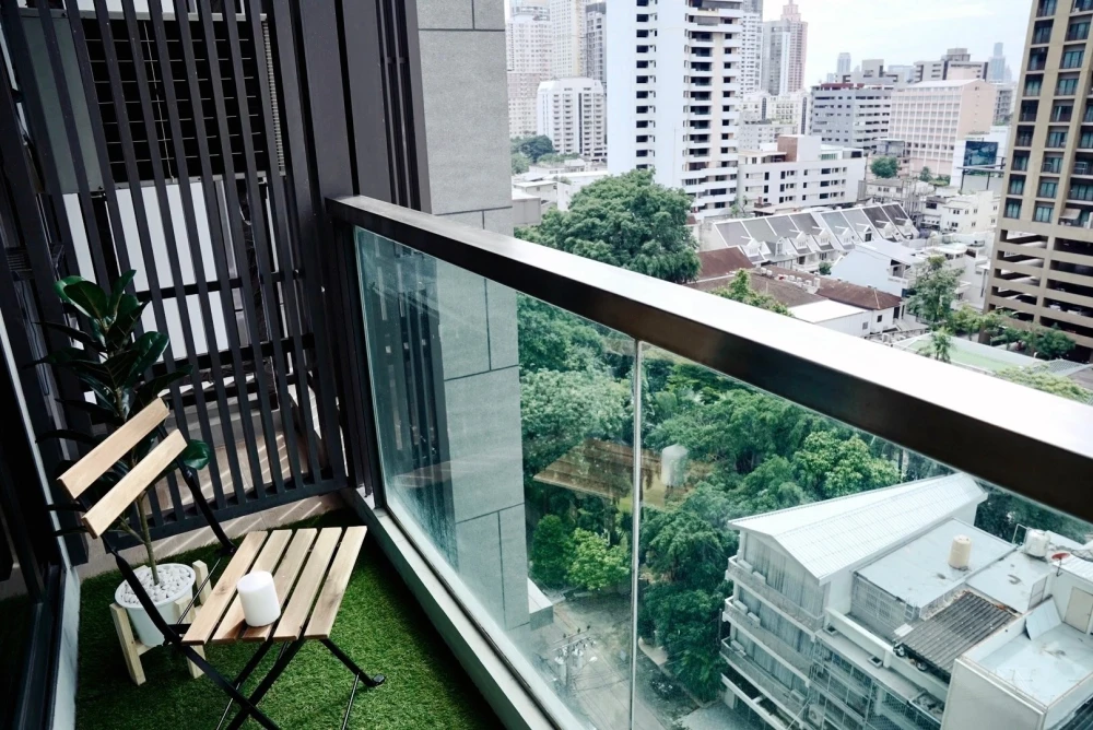 For sale or rent: The Address Sukhumvit 28, spacious room, comfortable living, comes with complete decorations, reserve now.