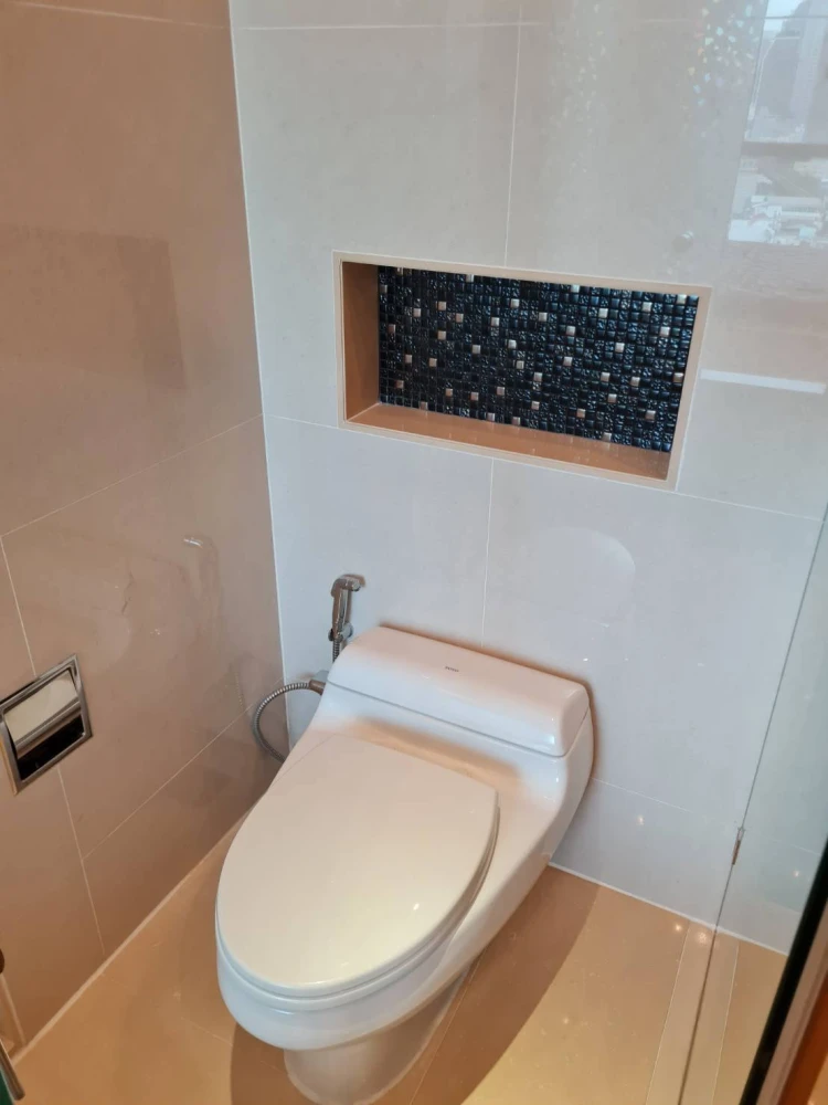 For sale or rent: The Address Sukhumvit 28, beautifully decorated unit on the 14th floor with great views. Fully furnished with appliances. Move in so