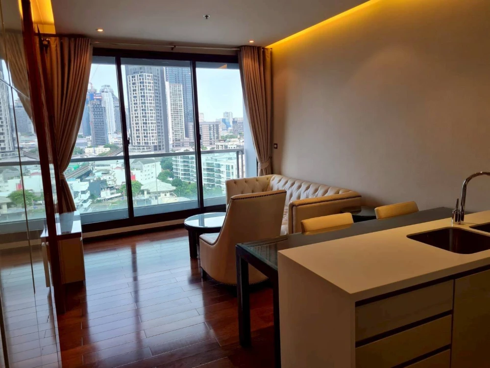 For sale or rent: The Address Sukhumvit 28, beautifully decorated unit on the 14th floor with great views. Fully furnished with appliances. Move in so