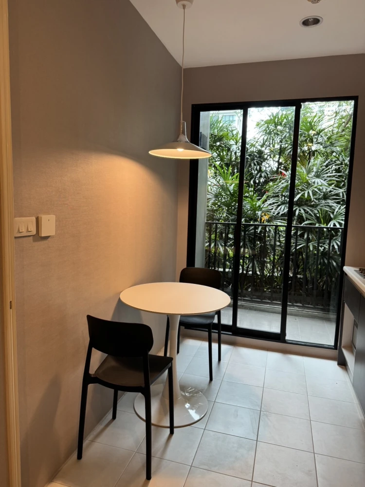 For sale, for rent, The BASE Chaengwattana, 4th floor, poolside view, interested in owning, hurry and reserve now!