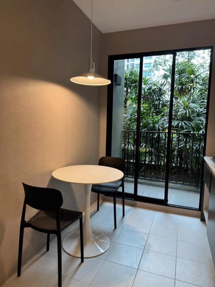 For sale, for rent, The BASE Chaengwattana, 4th floor, poolside view, interested in owning, hurry and reserve now!