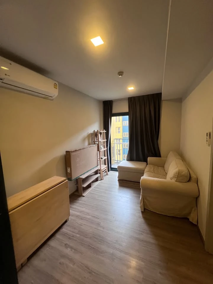 For sale, for rent, The Base Sukhumvit 50, 6th floor, beautiful room, nice to live in, fully furnished, if interested in owning, hurry and reserve now