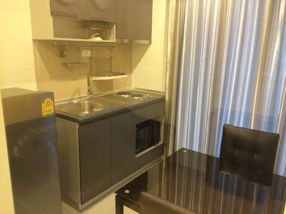 For sale, for rent, The Base Rama 9-Ramkhamhaeng, ready to move in, with good wallpaper, great price, book now.
