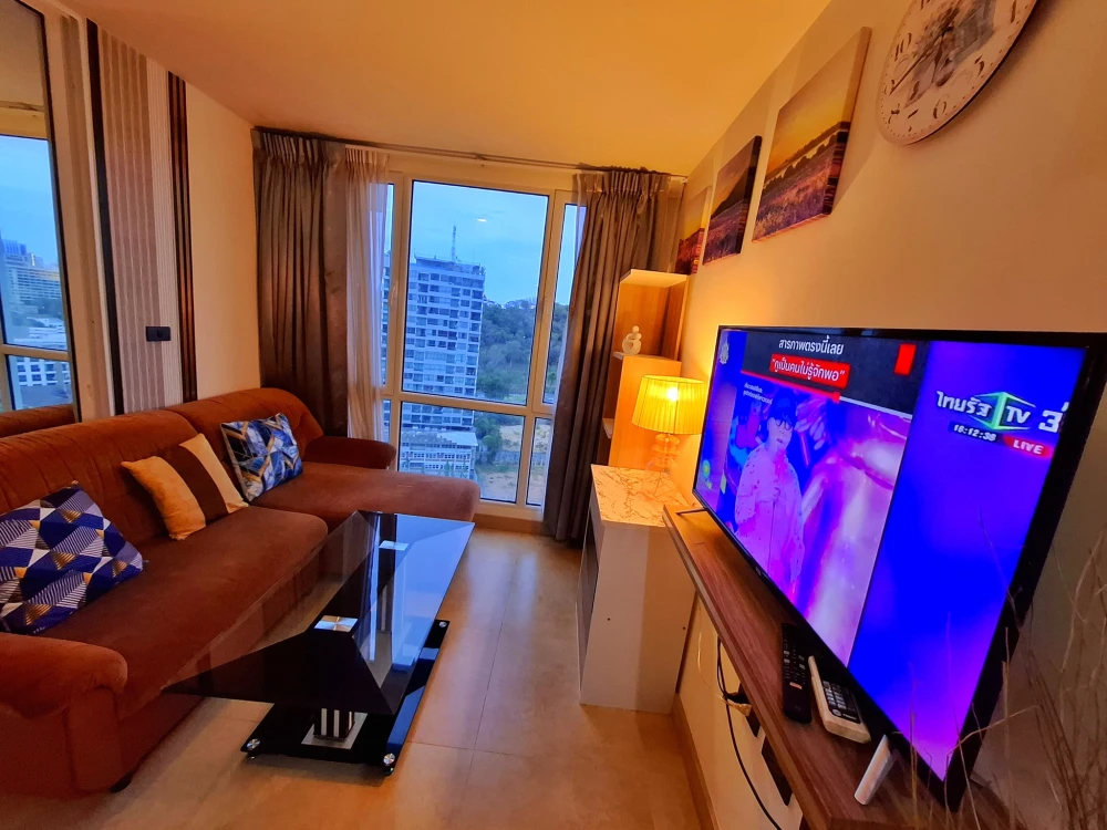 For sale or rent: The Cliff (South Pattaya) on Pratumnak Hill, Pattaya. Fully furnished room with beautiful sea view. Reserve now!