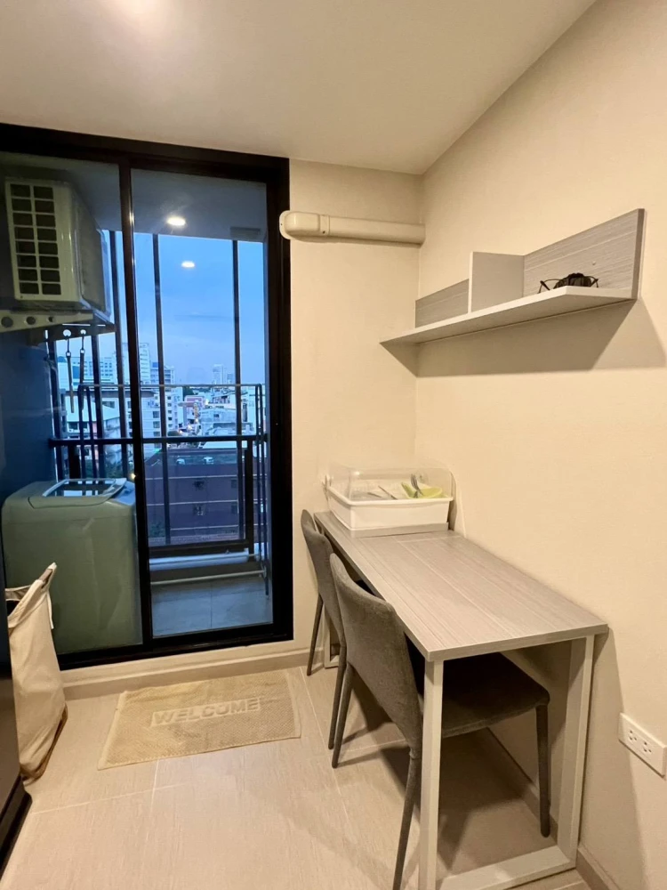 For sale or rent: The Cube Premium Ratchada 32, 8th floor, corner unit, fully furnished, ready to move in. Book now!