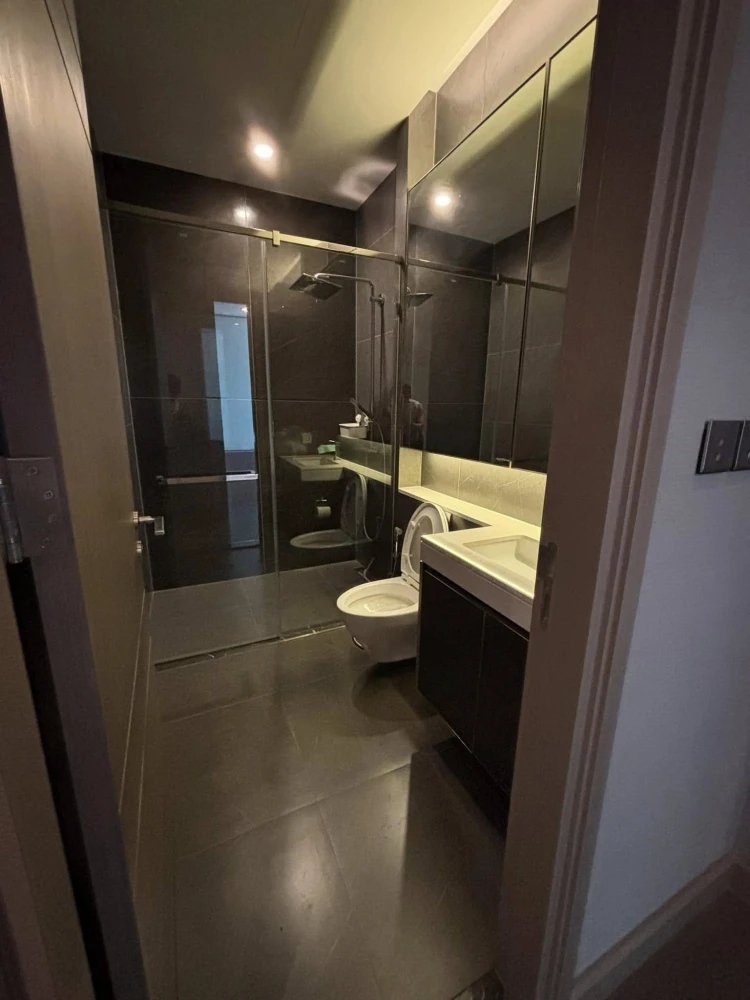 For sale, for rent THE ESSE AT SINGHA COMPLEX 2 bedrooms | 2 bathrooms, fully furnished, ready to move in! Best location! Don't delay!