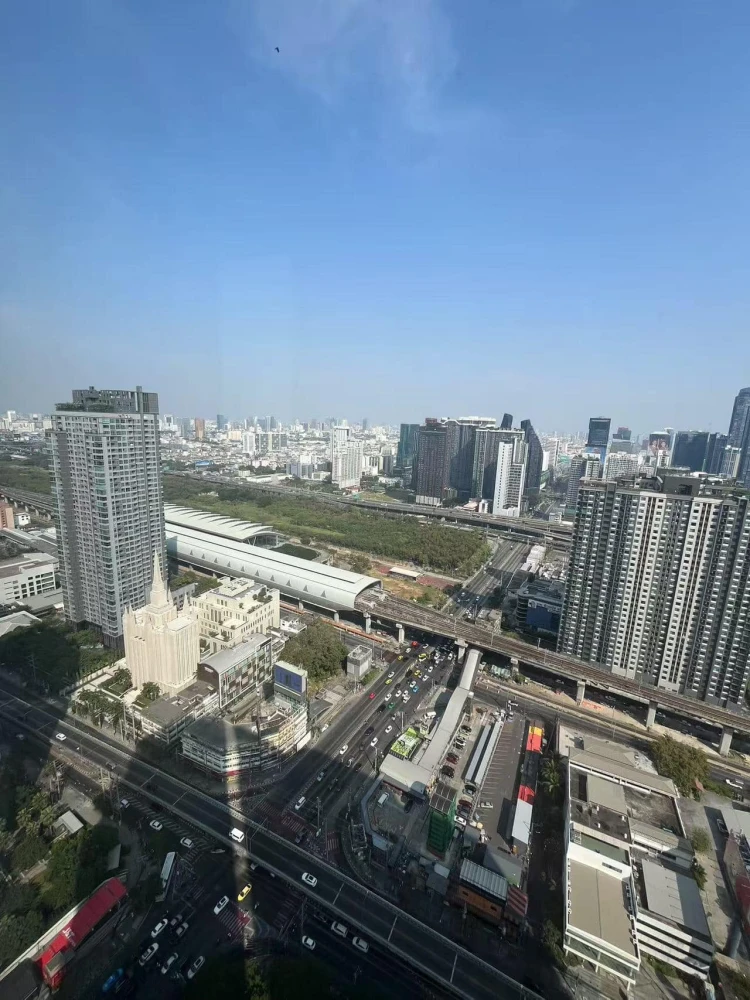 For sale, for rent THE ESSE AT SINGHA COMPLEX 2 bedrooms | 2 bathrooms, fully furnished, ready to move in! Best location! Don't delay!
