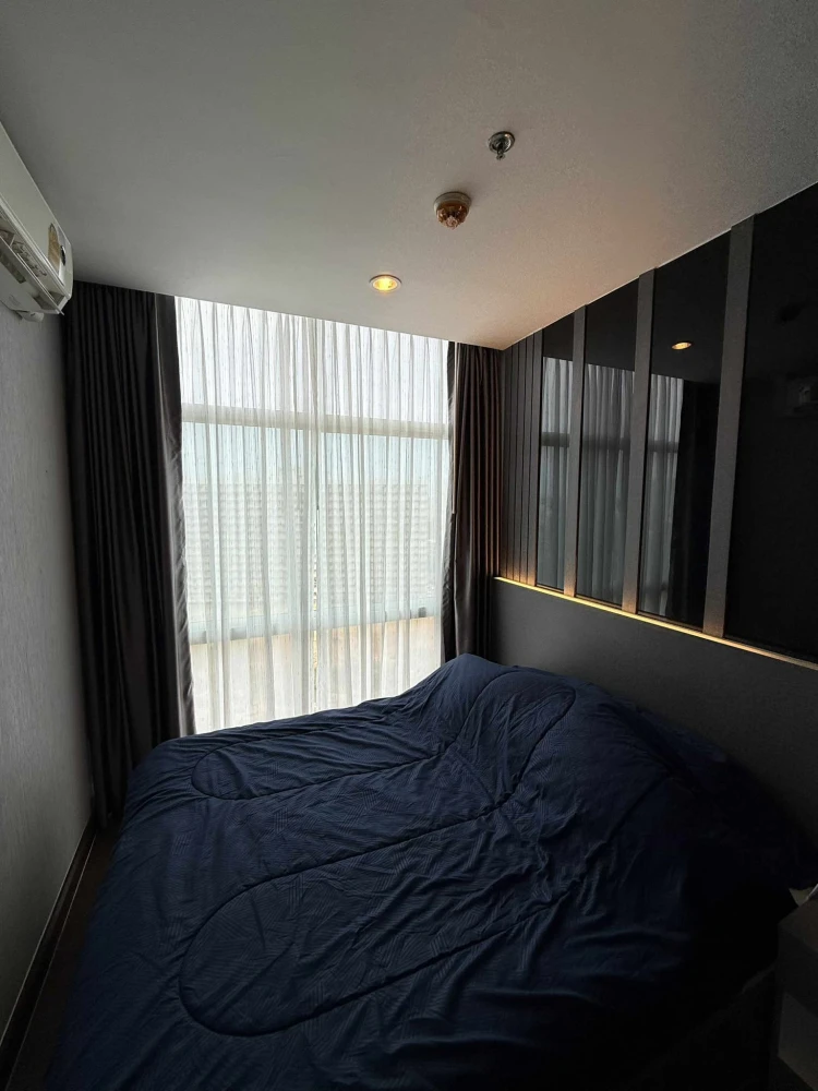 For sale, for rent The Grand Jomtien, spacious room, lots of usable space, built-in wall, great location, hurry and book now!