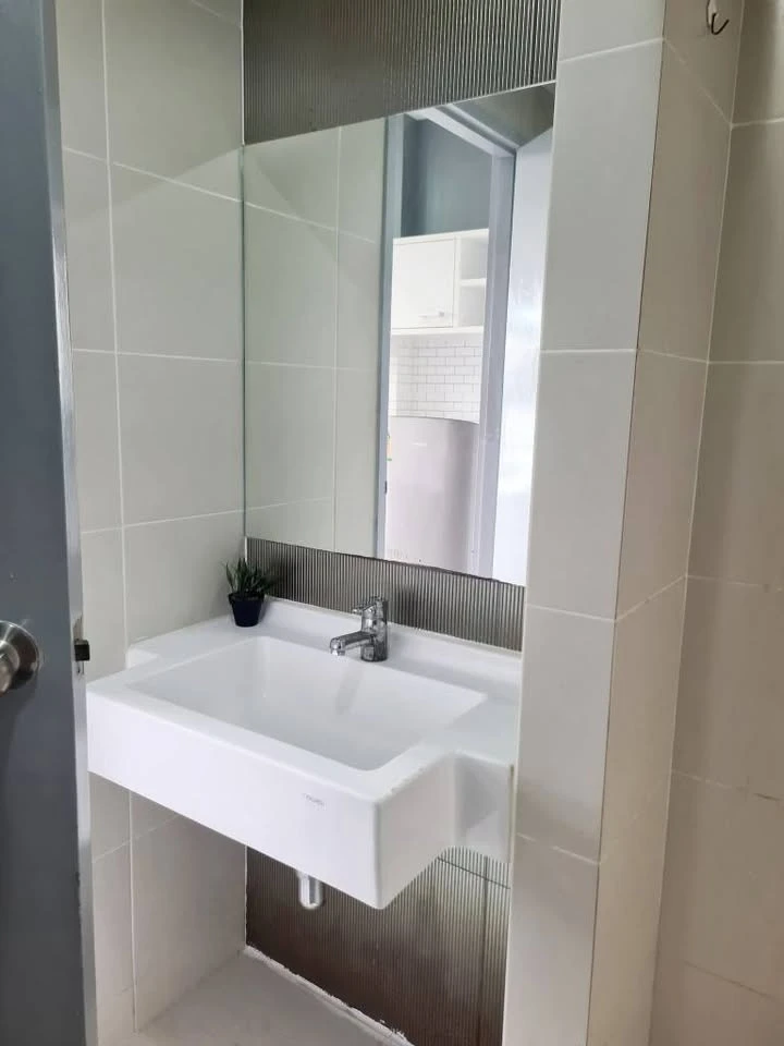 For sale or rent at The Grass Pattaya. Nice room, fully furnished, beautiful sea view. Move in with just your luggage!