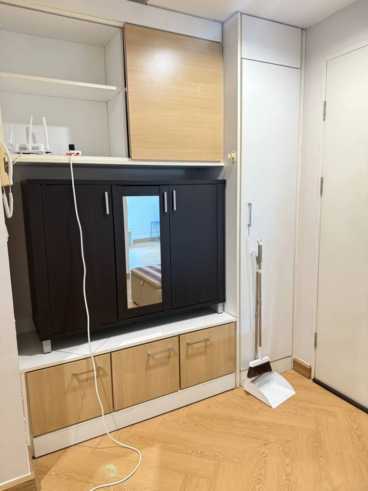 For sale or rent: The Iris Condo Rama 9 - Srinakarin, ready to move in, fully furnished and equipped with appliances. You'll regret it if you don't re