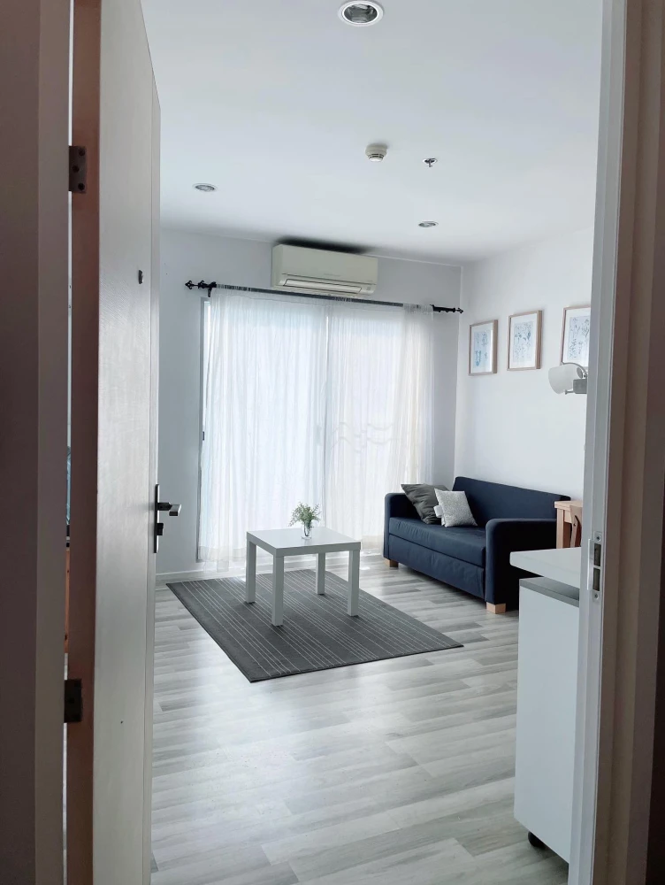 For sale or rent: The Key Chaengwattana, fully furnished, with a beautiful city view. Just bring your bags and move in!!!