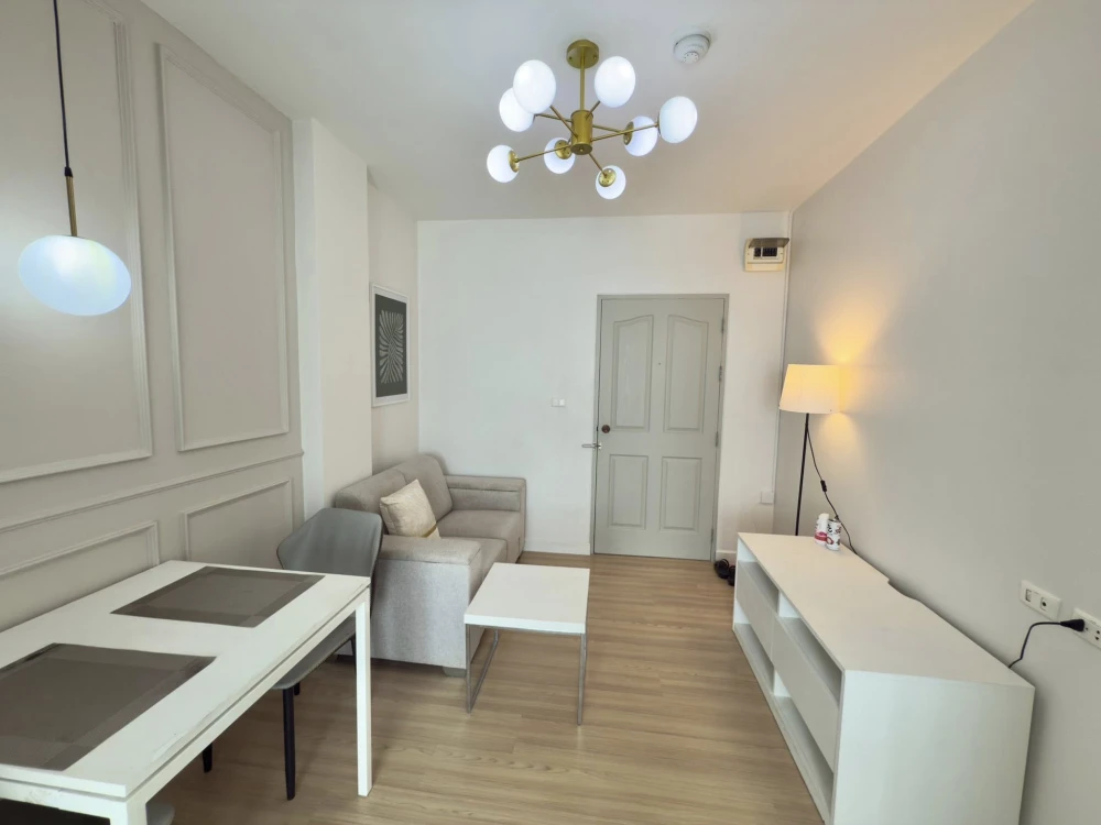 For sale or rent: The KITH Sukhumvit 113, 6th floor, beautiful room, fully furnished, nice to live in, reserve now.