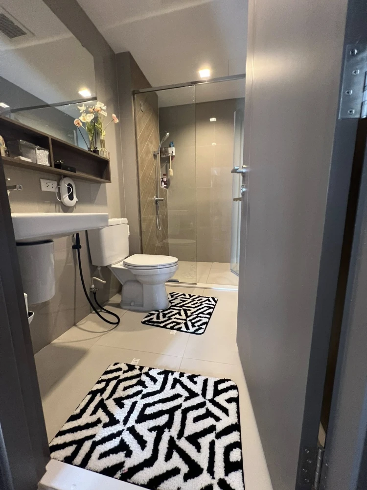 For rent or sale: THE LINE Phahonyothin Park, a comfortable room, elegant and fully furnished, spacious and comfortable. Reserve now!