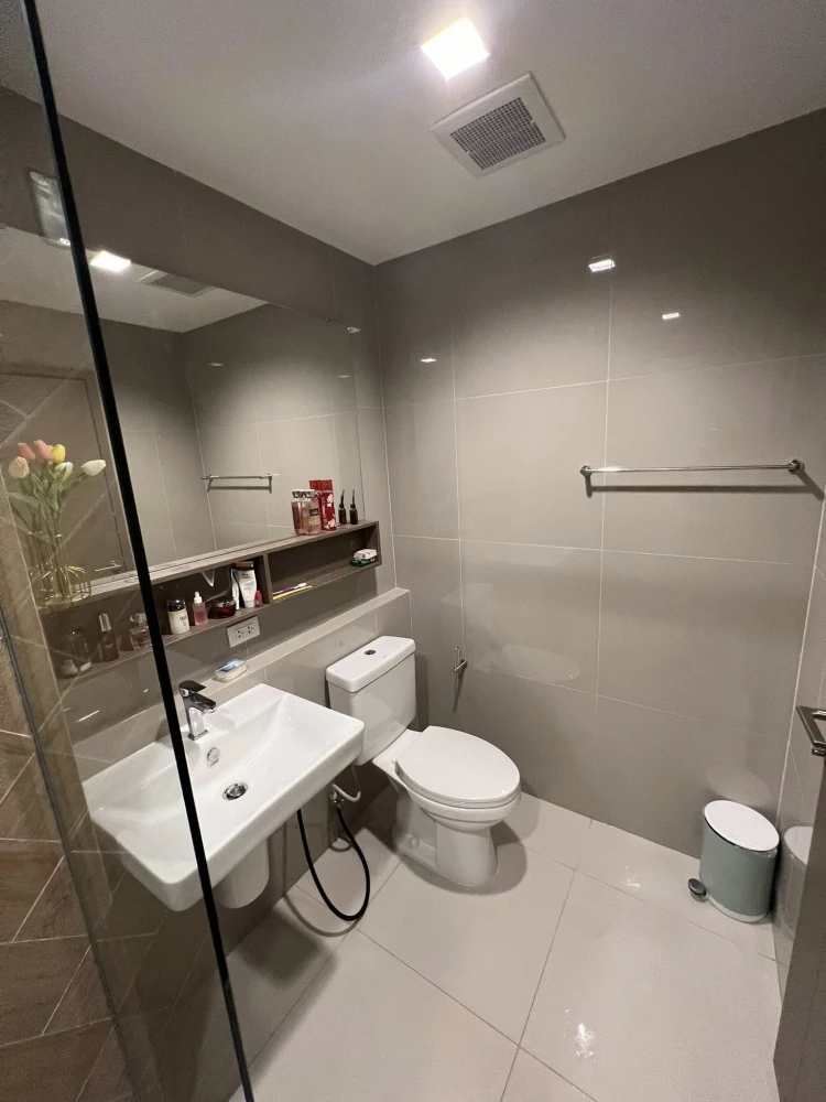 For rent or sale: THE LINE Phahonyothin Park, a comfortable room, elegant and fully furnished, spacious and comfortable. Reserve now!