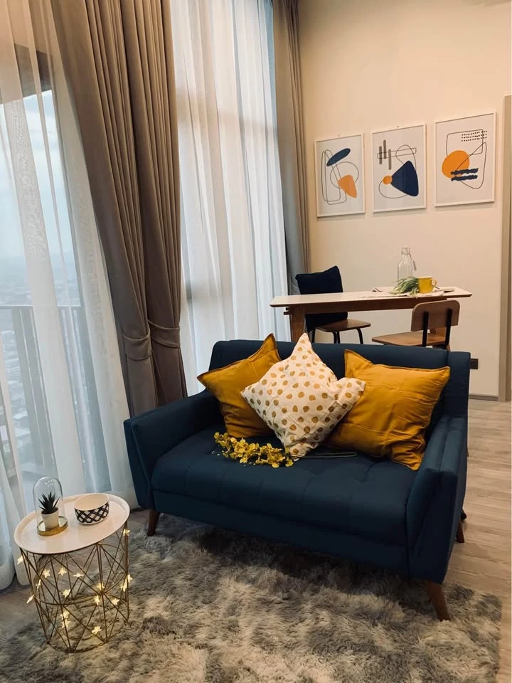 For sale, for rent, The Line Sukhumvit 101, beautiful view in the evening, 3.5 meter high ceiling, furnished and ready to move in. If you don't book,