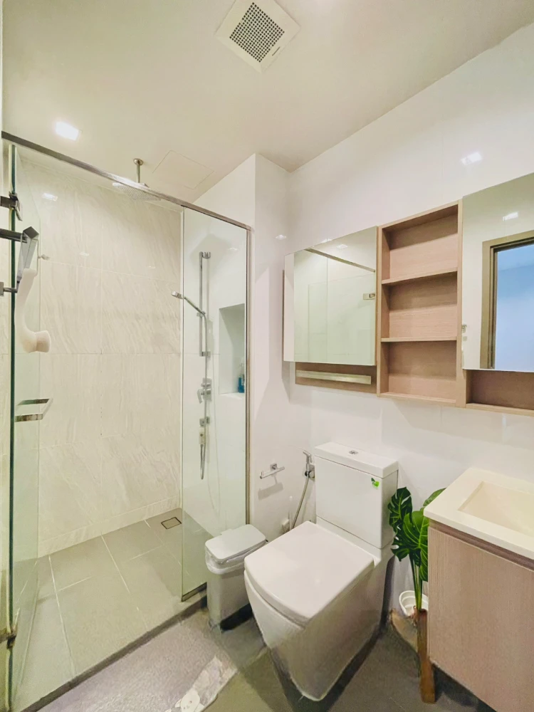 For sale or rent: The Line Wongsawang, a lovely room decorated in a cool theme, comes fully furnished. Reserve now!