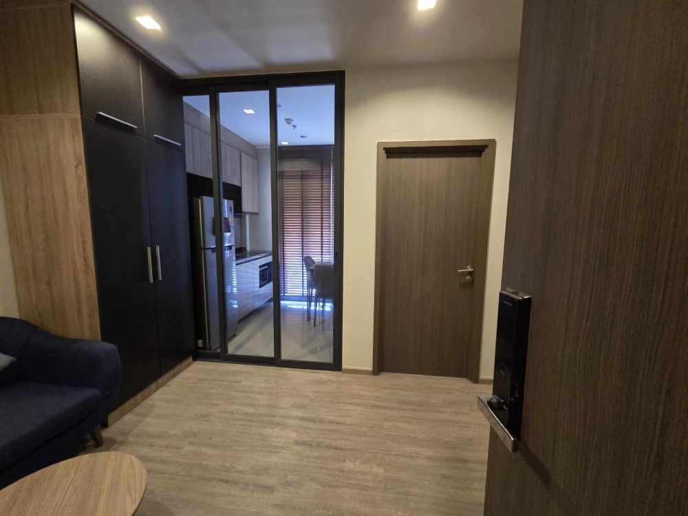 For sale or rent: The Line Wong Sawang. Nice unit on the 32nd floor with great views. Fully furnished with appliances. Book now!