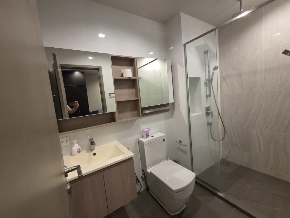 For sale or rent: The Line Wong Sawang. Nice unit on the 32nd floor with great views. Fully furnished with appliances. Book now!