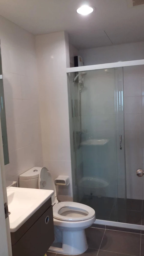 For sale or rent: The Link Vano Sukhumvit 64, 1 bedroom, 1 bathroom, fully furnished. If you're looking for a great deal, hurry and reserve now!