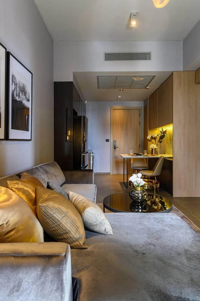 ขาย ให้เช่า The Lofts Asoke ตกแต่งสวยงาม พร้อมเข้าอยู่ ในอาคารสุดหรูที่อโศก ห้ามพลาด