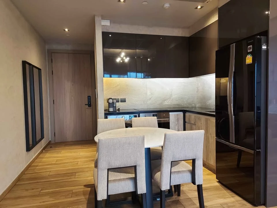 ขาย ให้เช่า The Lofts Asoke ห้องสวยมาก ภายในกว้างสุดๆ พื้นที่ใช้สอยจัดเต็ม ทำเลทองสุดๆ รีบมาเป็นเจ้าของเลย