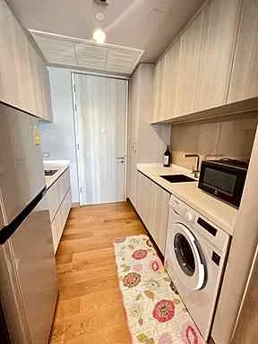 For sale or rent: The Lumpini 24, a very high floor room with a great city view and excellent furniture. First come, first served.