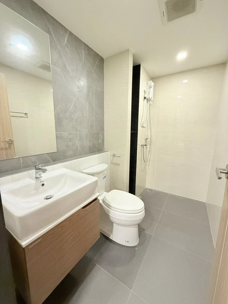 For Sale , rent: The Moment Ratchada 19, beautifully decorated room, complete in one place. You will regret not booking.