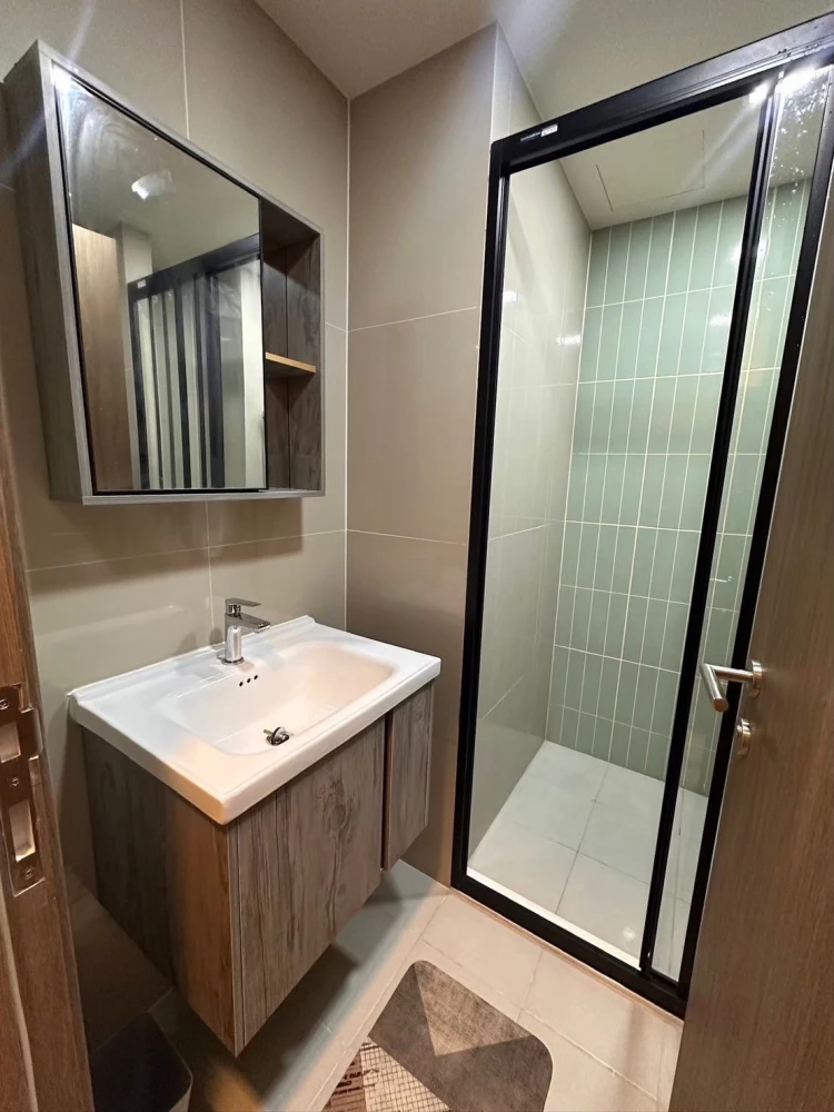 For sale, for rent, The Muve Bangkhae, 1 bedroom, 1 bathroom, fully furnished, just bring your bags and move in.