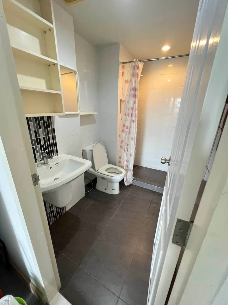 For sale or rent: The Niche Mono Bangna. Ready-to-move-in units with complete amenities. Great prices! Book now!