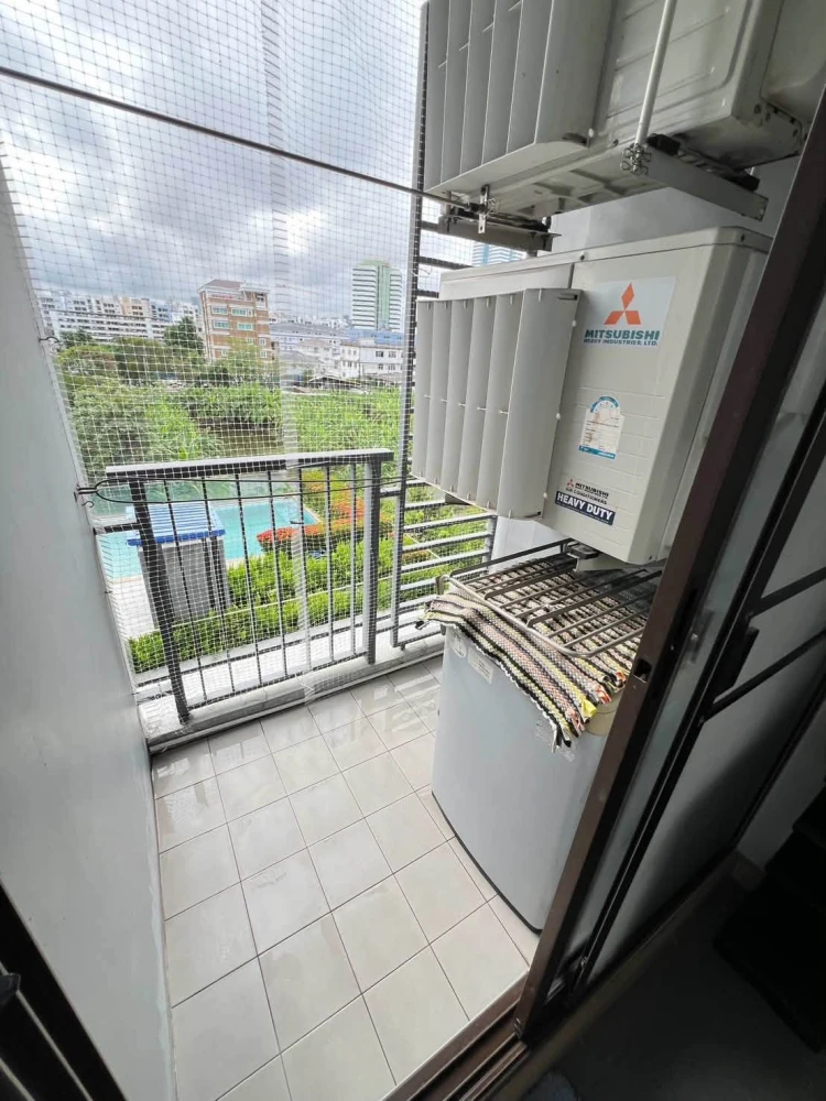 For sale or rent: The Niche Mono Bangna. Ready-to-move-in units with complete amenities. Great prices! Book now!