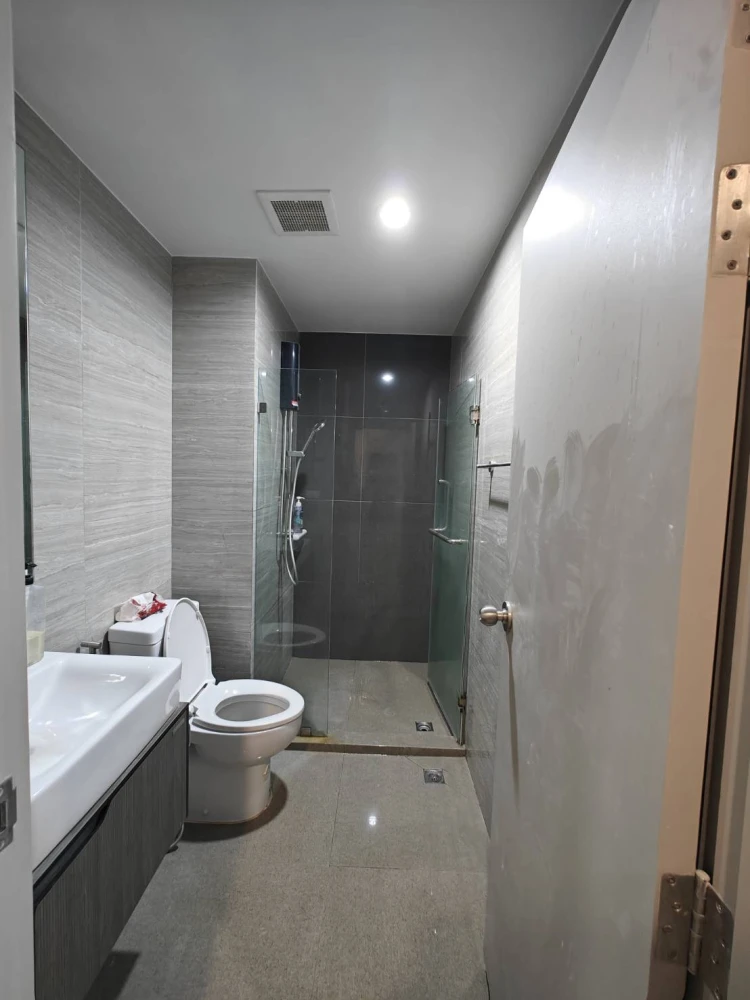For sale or rent: The Parkland Charan–Pinklao, 1 bedroom, 1 bathroom. Prime location, fully furnished. Book now!