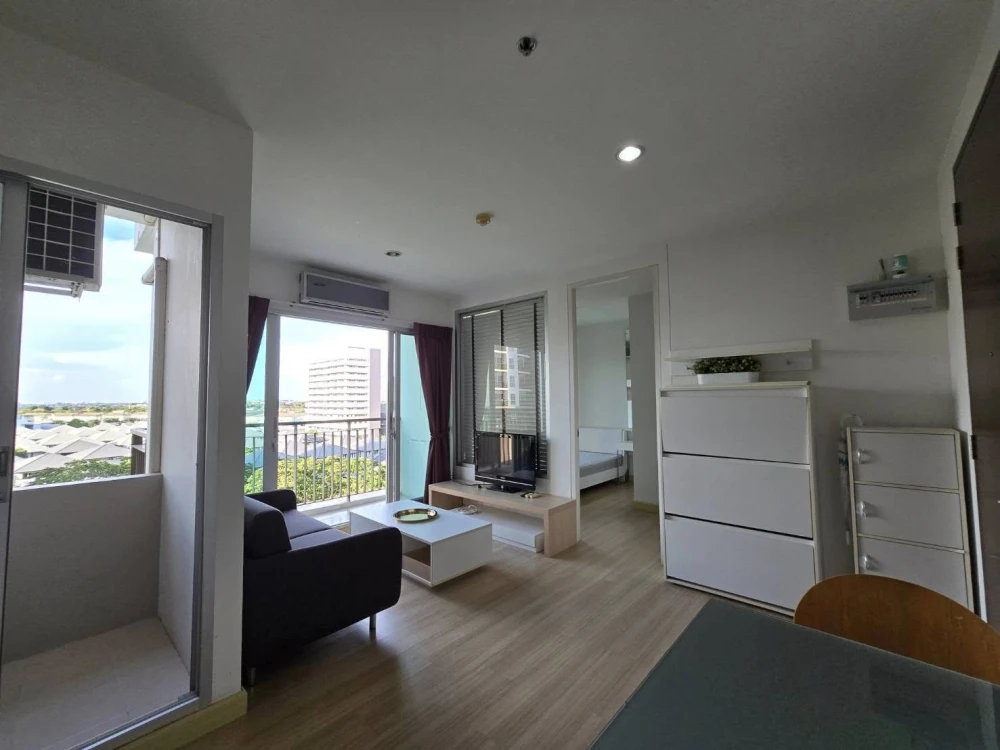 For sale, for rent, The Parkland Srinakarin Lakeside, 8th floor, fully furnished room, nice to live in, if interested, hurry and reserve now, don't wa