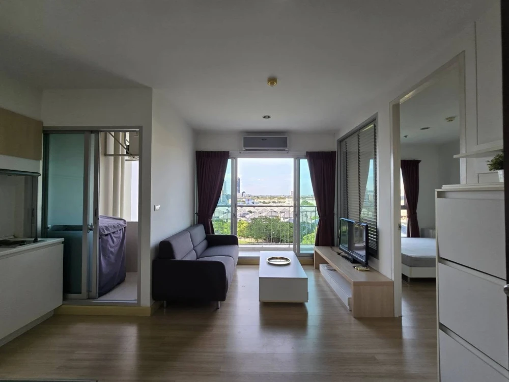 For sale, for rent, The Parkland Srinakarin Lakeside, 8th floor, fully furnished room, nice to live in, if interested, hurry and reserve now, don't wa