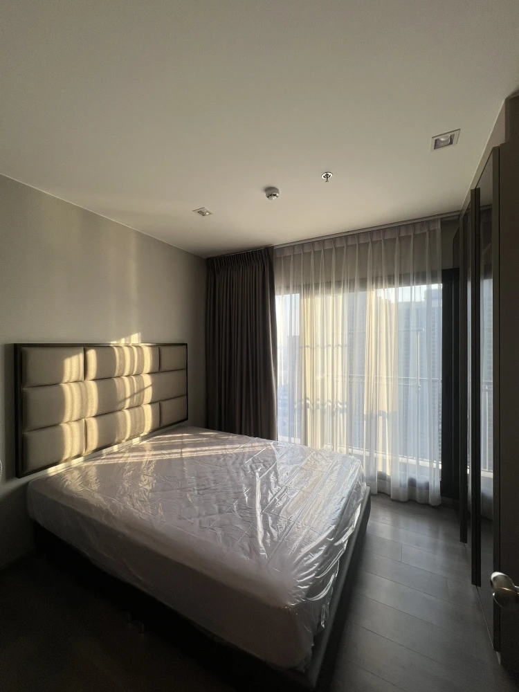 For sale, for rent, The Politan Aqua, 45th floor, corner room, river view, fully furnished, ready to move in, reserve now, urgently.
