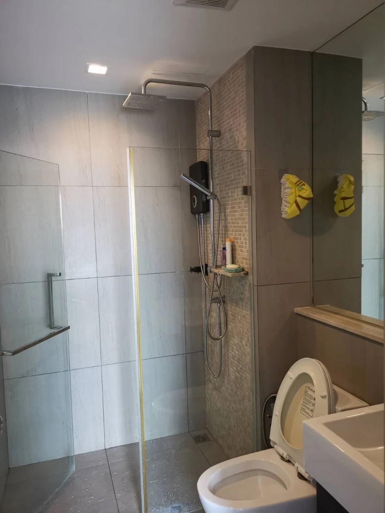 For sale or rent: The Politan Rive, 1 bedroom, 1 bathroom. Great location, beautiful unblocked view. Don't miss out!