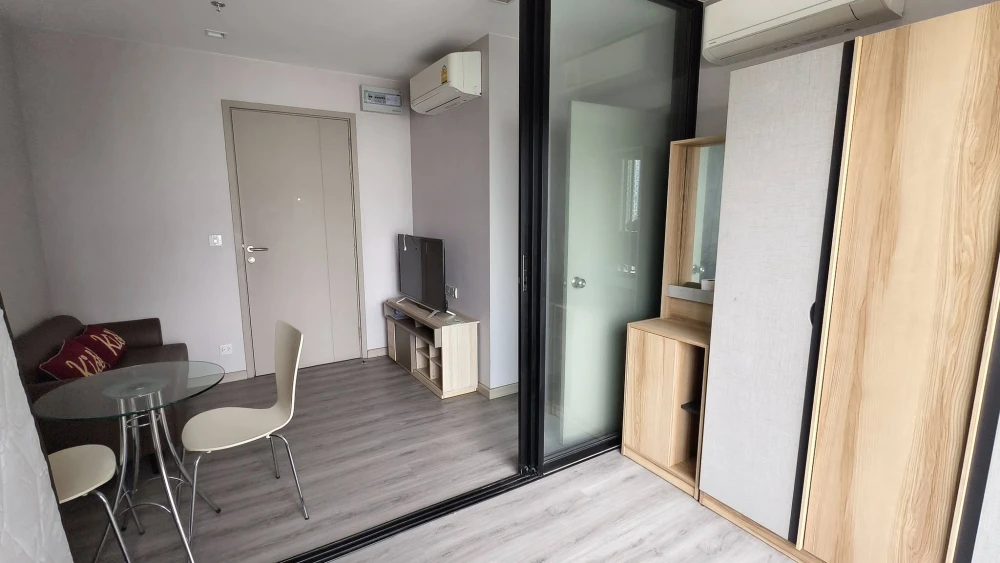 For sale, for rent, The Politan Rive, 1 bedroom, 1 bathroom, fully furnished, don't miss out on this great deal.