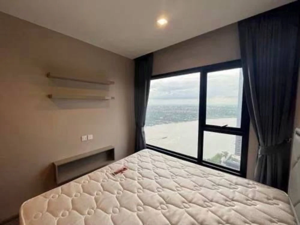 For sale or rent: The Politan Rive, 32nd floor, beautiful room, fully furnished, great view. Interested? Reserve now, don't miss out!