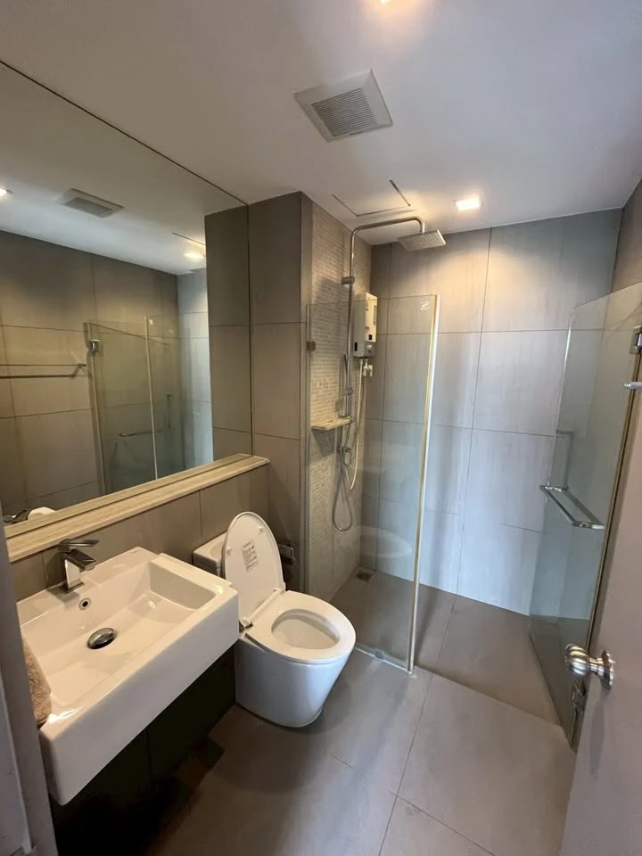 For sale or rent: The Politan Rive, corner room! Full Chao Phraya River view, no buildings blocking it, high floor, cool weather all year round.