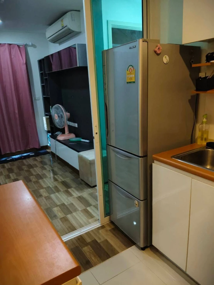 For sale or rent: The President Sathorn-Ratchaphruek. Very spacious 2-room unit (50 sq.m.) with full furnishings, including a bed and a high-quality m