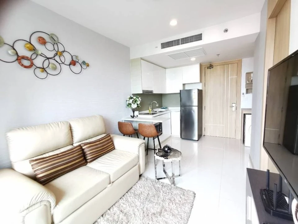 For sale or rent: The Riviera Wong Amat Beach, 1 bedroom, 1 bathroom, fully furnished, ready to move in.