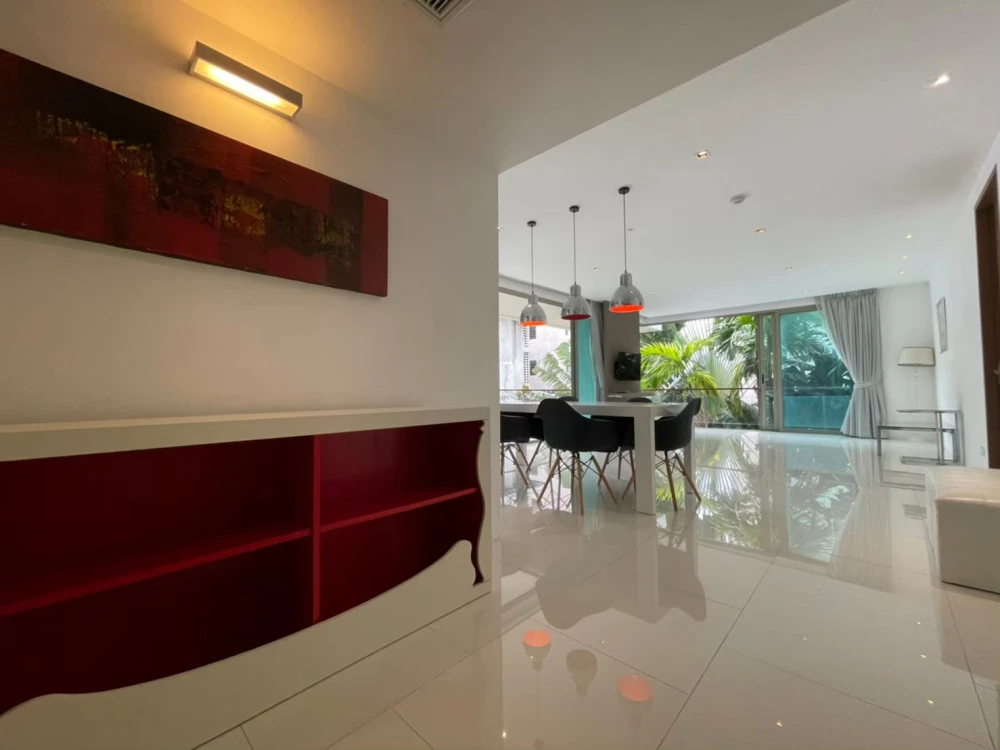 For sale, for rent, The Sanctuary Wong Amat, size 145.78 sq m., very large room, quiet and very private condo, must book.