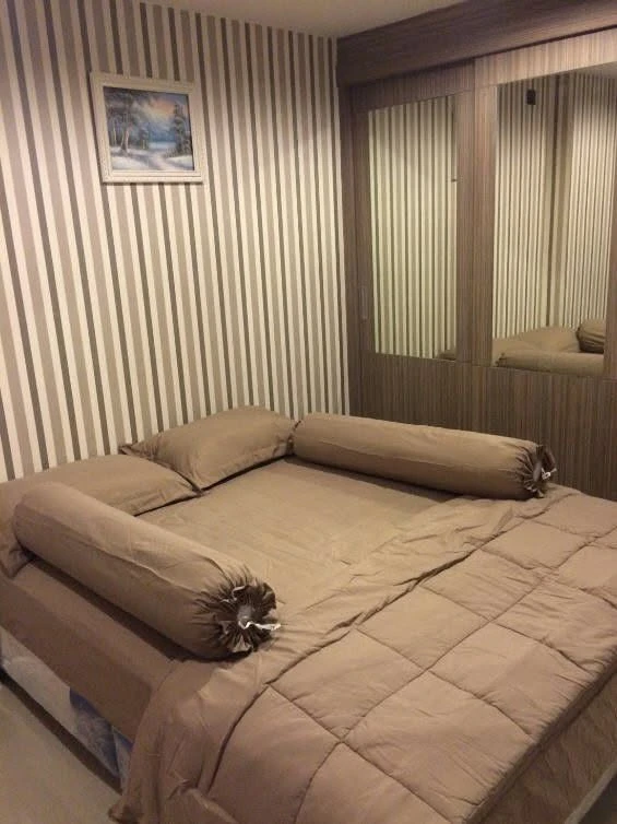 For sale or rent: The Series Udomsuk 29, ready-to-move-in unit with complete furniture and appliances. Book now! Don't wait!
