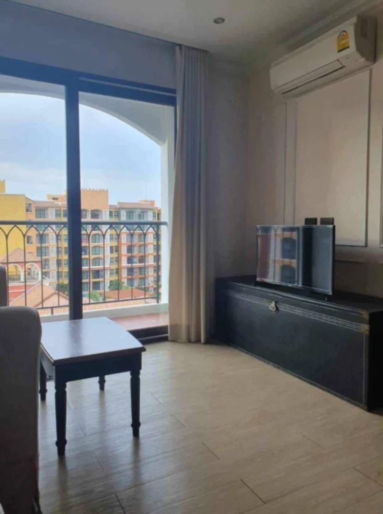 For sale, for rent, The Venetian Signature Condo Resort Pattaya, spacious room, good location, fully furnished, don't miss out on this great deal.