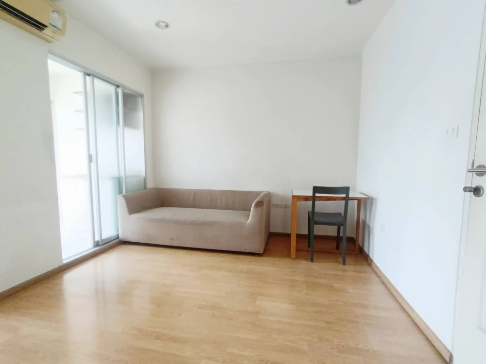 For sale or rent: U Delight @ On Nut Station. Cozy style interiors, warm and inviting like home. Convenient and complete amenities all in one place. B
